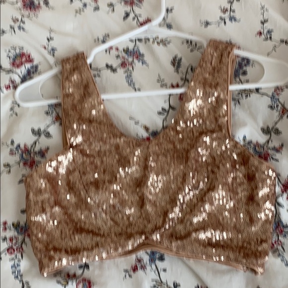 Peachy pink sequin crop top - Picture 2 of 2